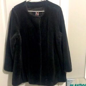 Keno Neuman Collection grey short fun fur jacket size XL NWOT